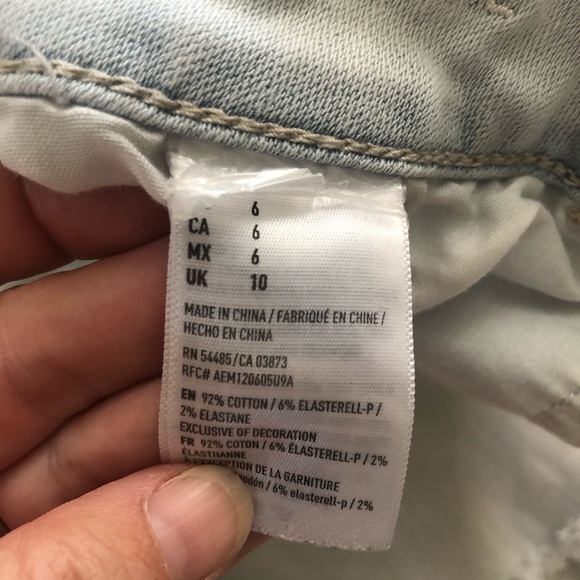 American Eagle Outfitters distressed jean shorts - Picture 5 of 8